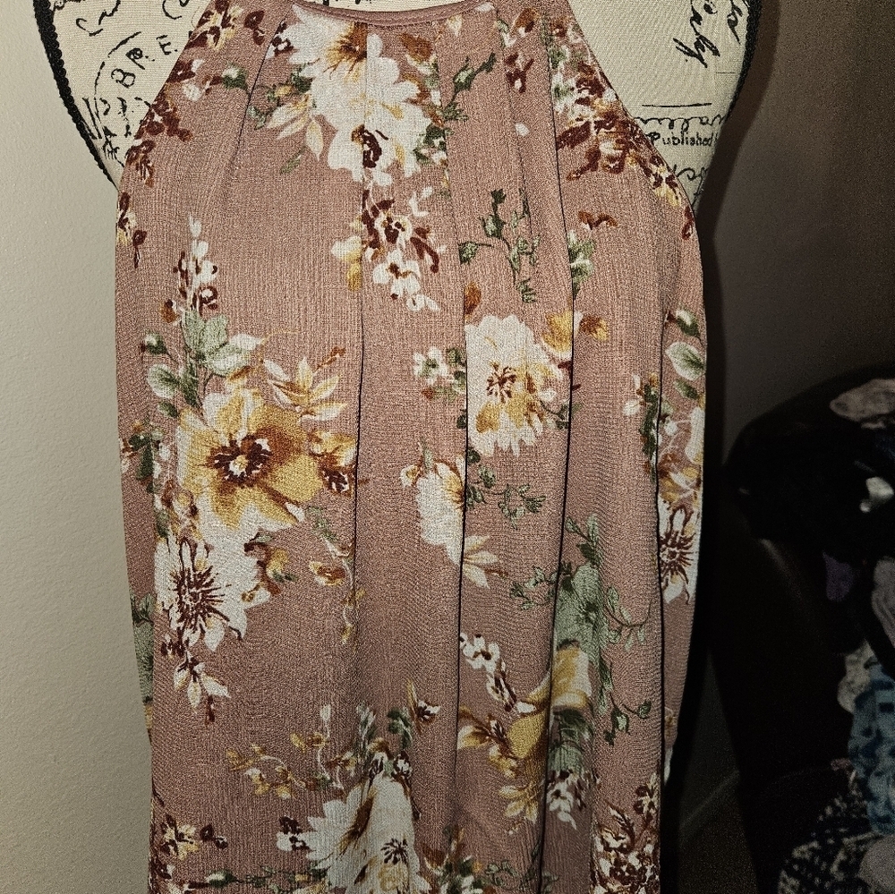 I Joah Womans Floral Top - Picture 3 of 8